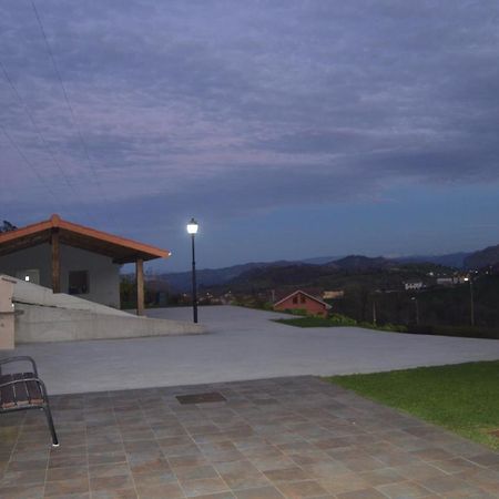 Apartamentos Rurales Penon Blanco Penerudes Exteriör bild