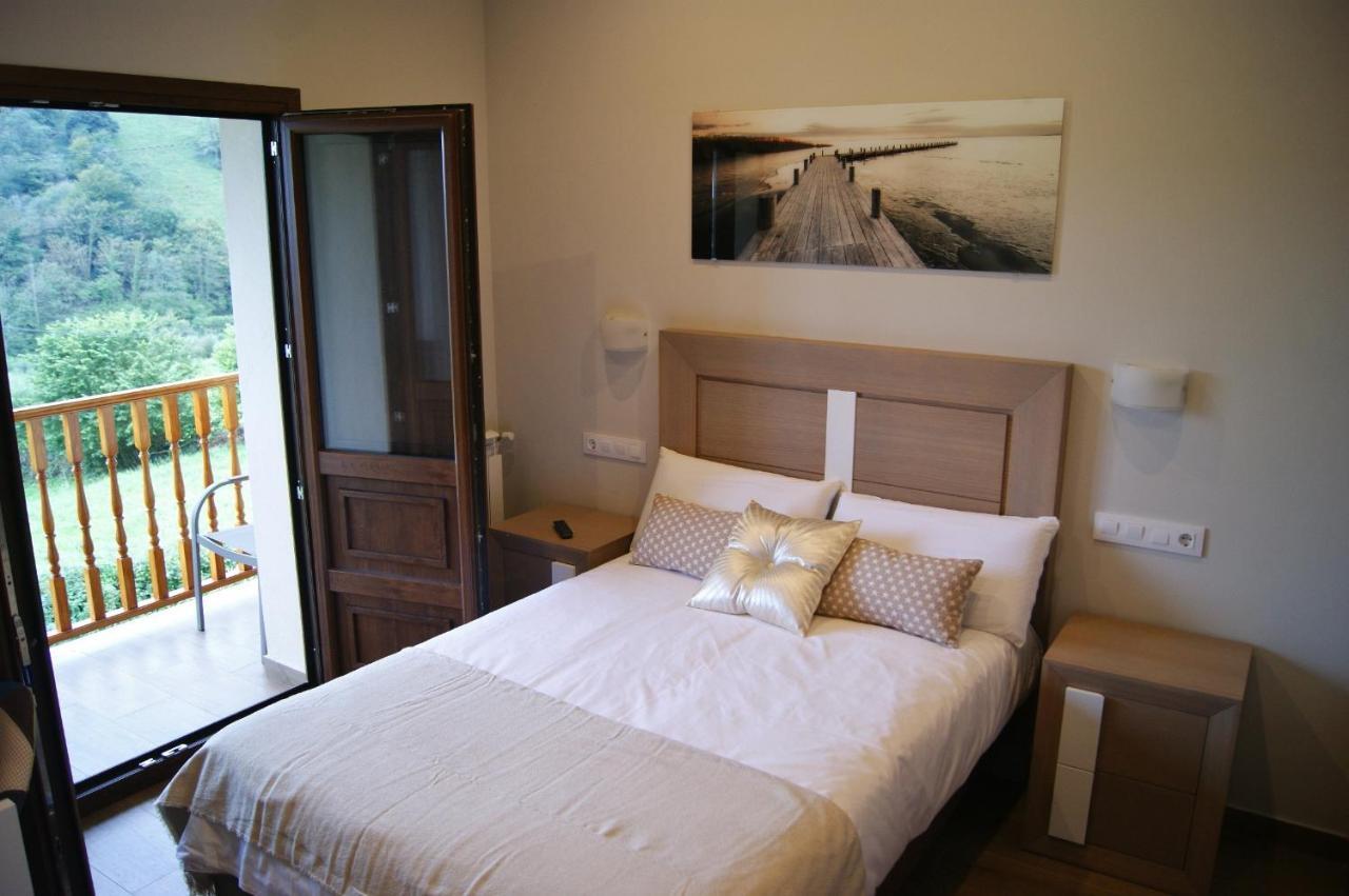 Apartamentos Rurales Penon Blanco Penerudes Exteriör bild