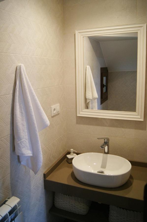 Apartamentos Rurales Penon Blanco Penerudes Exteriör bild